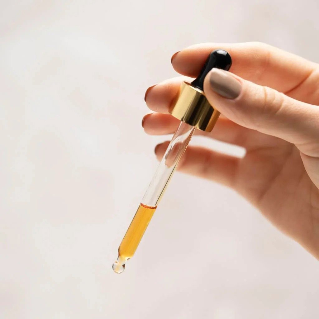 Kesaradi Oil For Dull Skin – 3-Drop Glow Treatment with Saffron & Rose 